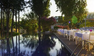 Liv Hotel By Bellazure