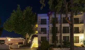 Liv Hotel By Bellazure