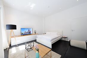 The Apartment Central