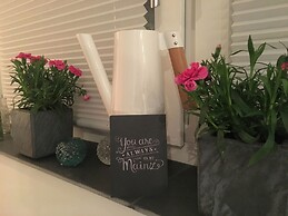 The Apartment Central