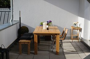 The Apartment Central