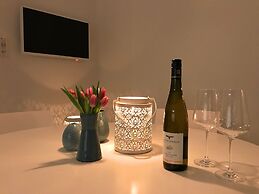 The Apartment Central