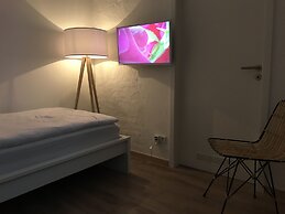 The Apartment Central