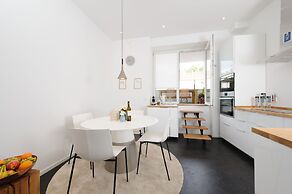 The Apartment Central