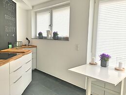 The Apartment Central