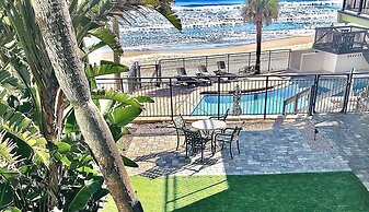 Organic Beach Retreat