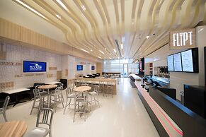 The Landing Hotel at Rivers Casino & Resort