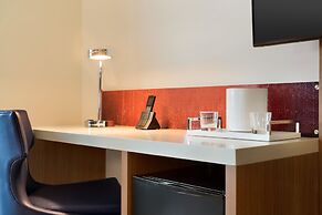 The Landing Hotel at Rivers Casino & Resort