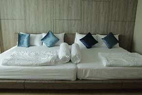 The Residence Thepkanjana