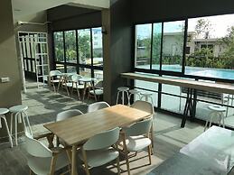 The Residence Thepkanjana