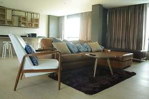 The Residence Thepkanjana