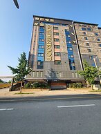 GoldenRoot Hotel in Gimhae