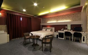 GoldenRoot Hotel in Gimhae