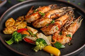 Fushifaru Maldives 50% off on sea plane roundtrip 04 nights & above