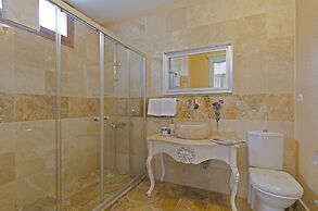 Alacati Roka Tas Otel