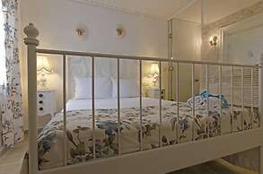 Alacati Roka Tas Otel