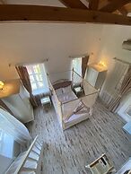 Alacati Roka Tas Otel