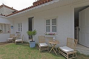 Alacati Roka Tas Otel