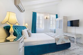 Alacati Roka Tas Otel
