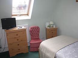 Airdenair Guest House