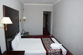 White House Hotel