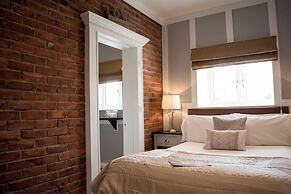 The Lawns Hotel