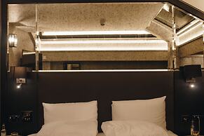 Camden Enterprise Hotel & Pub