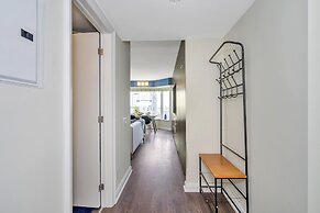 QuickStay - Elegance in Yorkville (Yonge & Bloor)