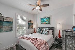 Cape Crossing Resort & Marina