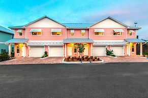 Cape Crossing Resort & Marina