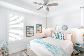 Cape Crossing Resort & Marina