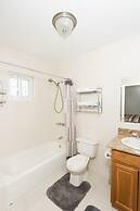 New Kingston Guest Apt at Fairway