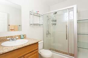 New Kingston Guest Apt at Fairway