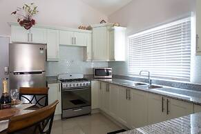 The Country Club Villa I