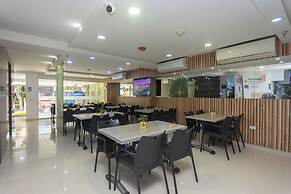 Hotel Laureles Plaza