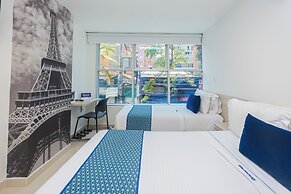 Hotel Laureles Plaza