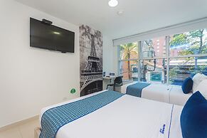 Hotel Laureles Plaza