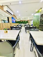 Hotel Laureles Plaza