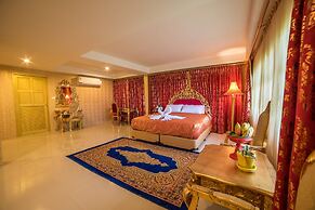 Nakaraj Princess Chiang Rai - Walking Street