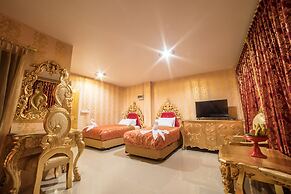 Nakaraj Princess Chiang Rai - Walking Street