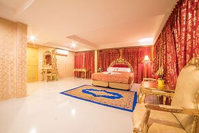 Nakaraj Princess Chiang Rai - Walking Street