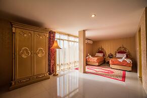 Nakaraj Princess Chiang Rai - Walking Street