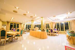 Nakaraj Princess Chiang Rai - Walking Street