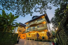 Nakaraj Princess Chiang Rai - Walking Street