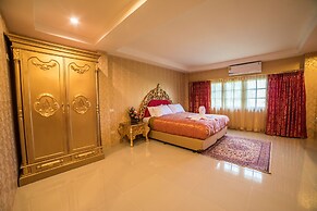 Nakaraj Princess Chiang Rai - Walking Street