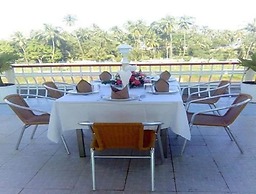 Alliance Resort Hotel