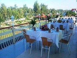 Alliance Resort Hotel