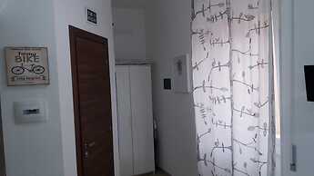 Gloria Vatican Bijou