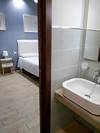 Gloria Vatican Bijou