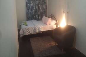 First Inn On Nut - Hostel